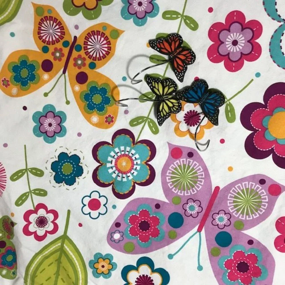 Bambini by Kassatex Butterflies Flowers Cotton Shower Curtain & 12pcs Hooks Set
